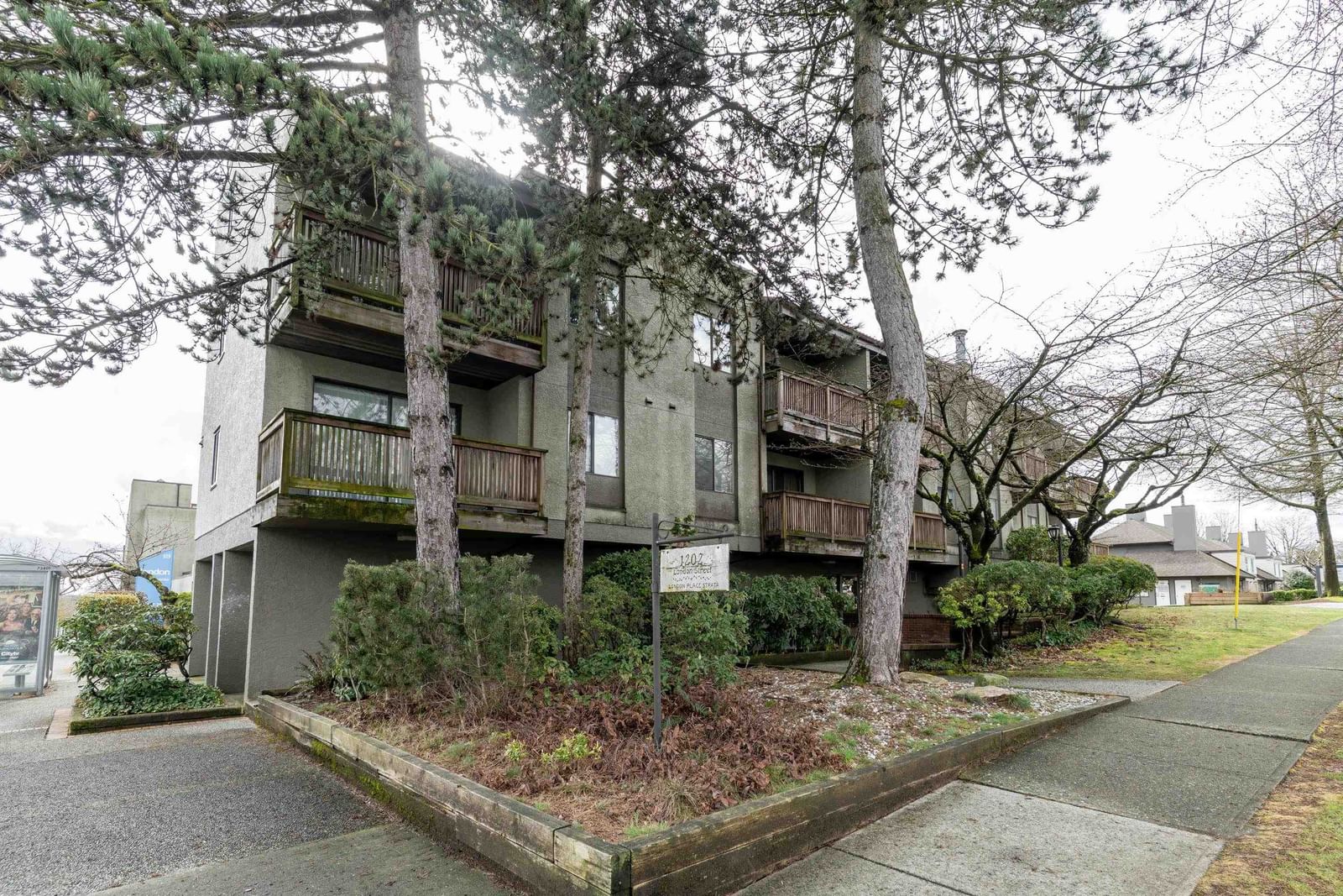 Listing Image 20