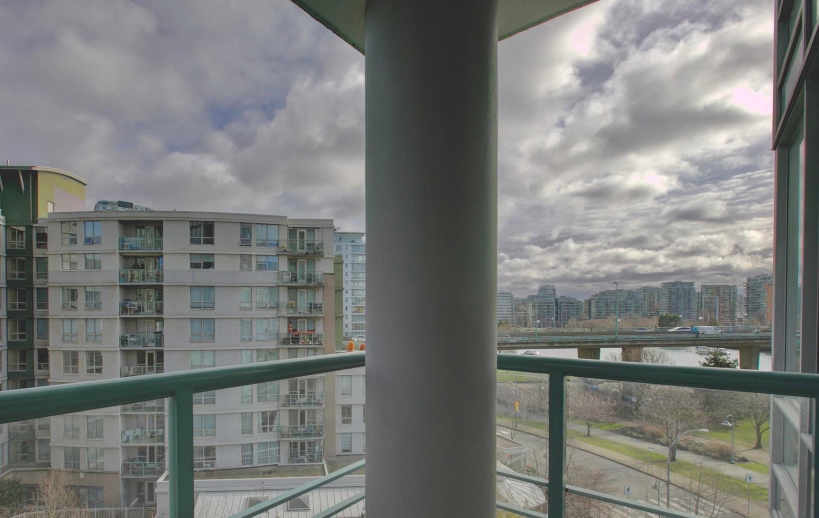 Listing Image 19