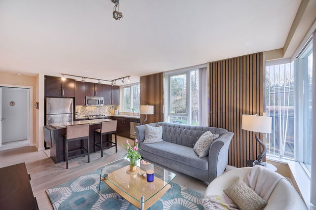 301 - 651 Nootka Way