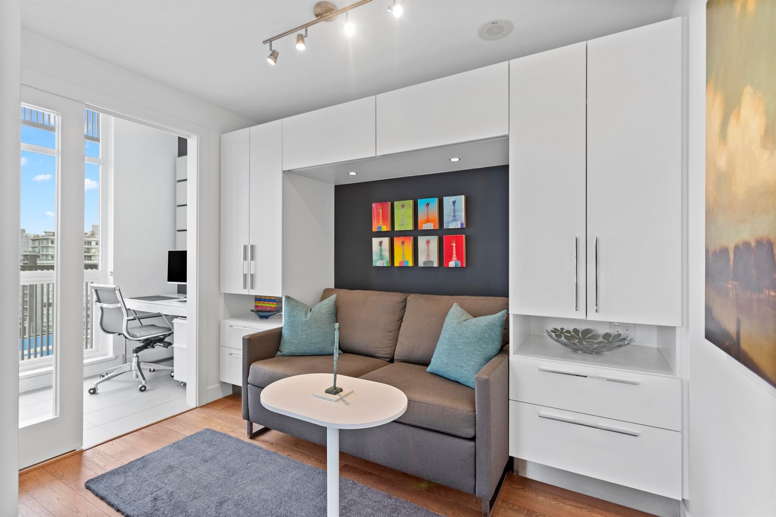Listing Image 11