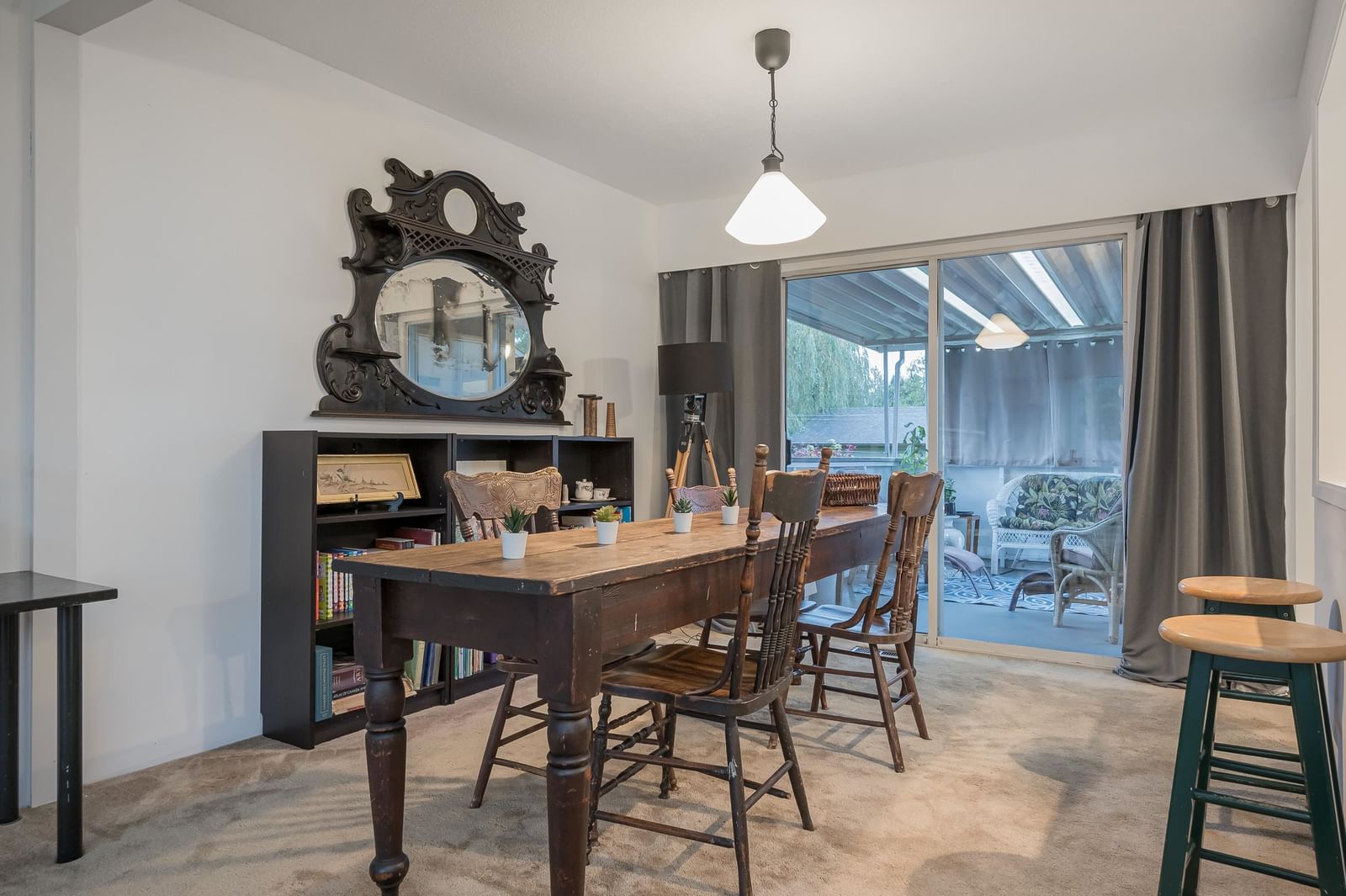 Listing Image 12