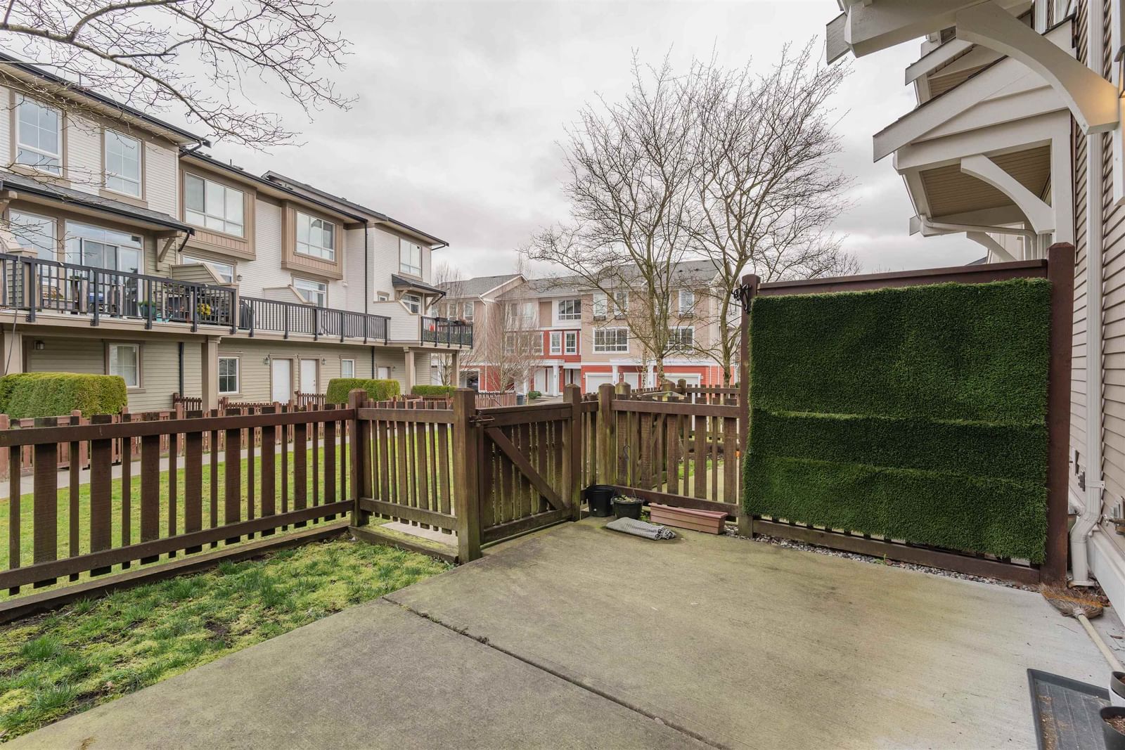 Listing Image 17