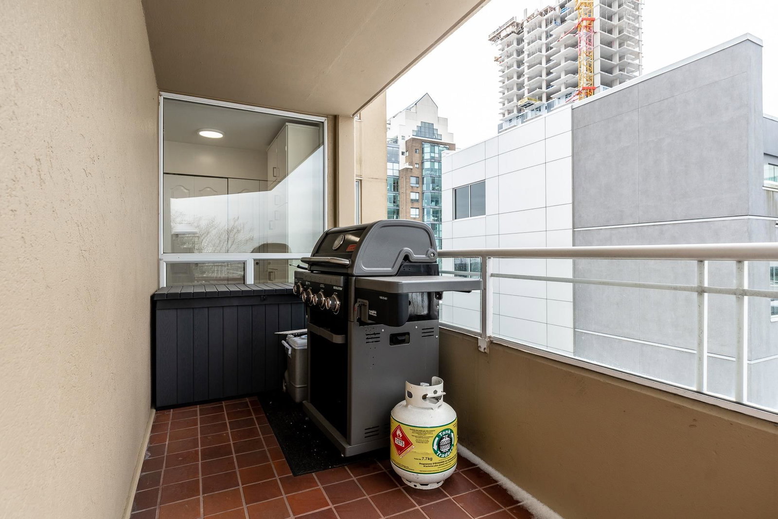 Listing Image 16