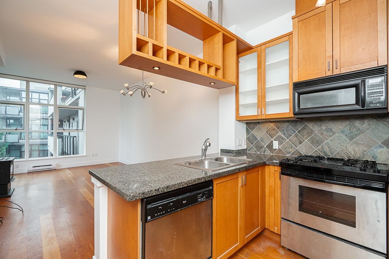 Listing Image 9