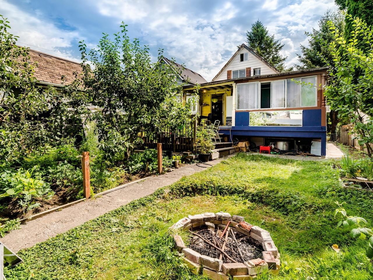 Listing Image 19
