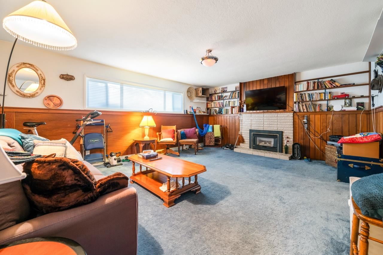 Listing Image 16