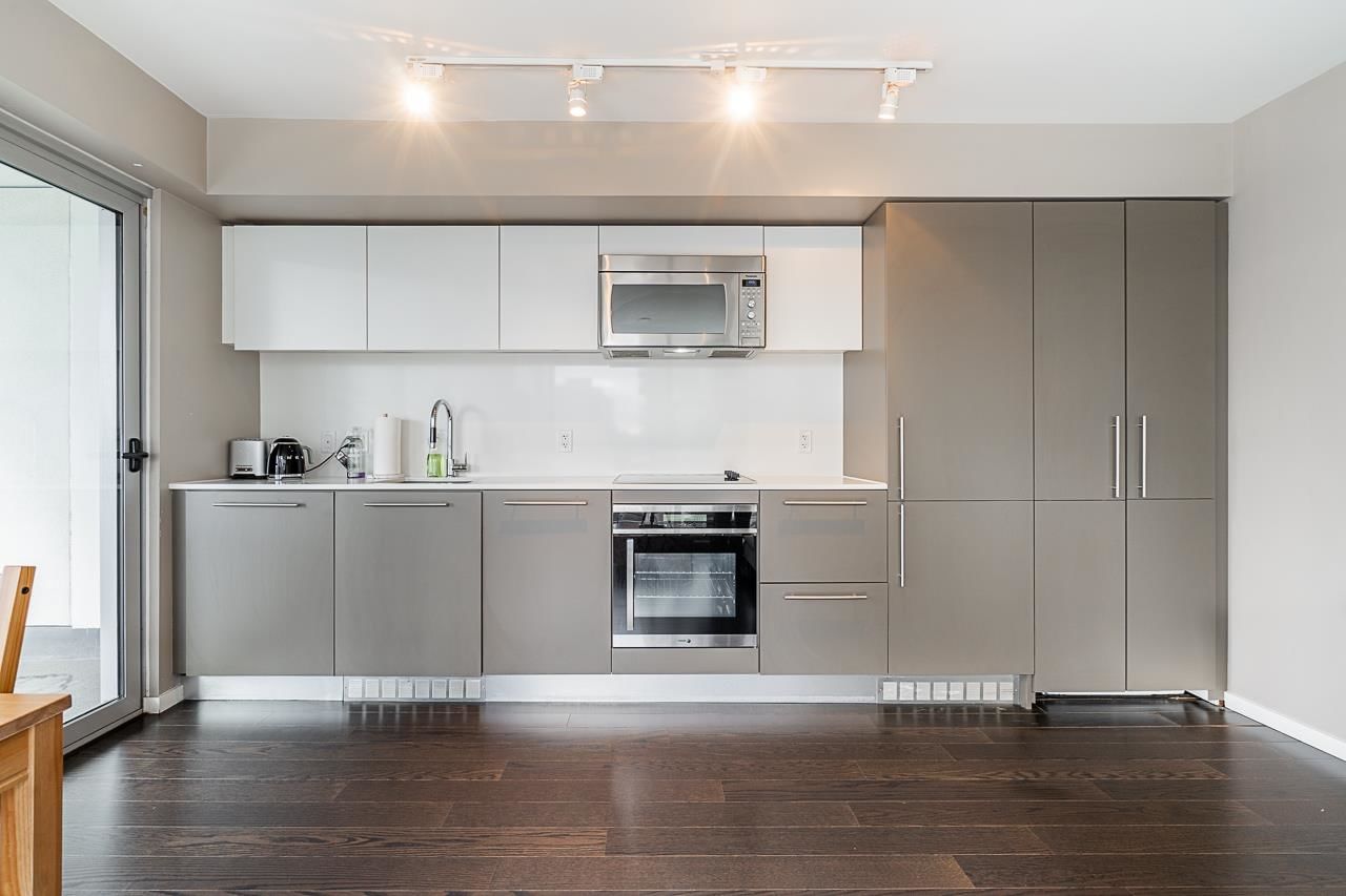 Listing Image 9