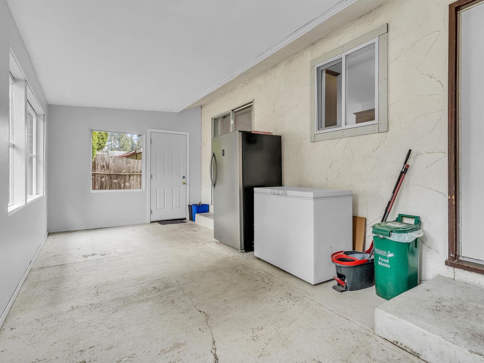 Listing Image 24