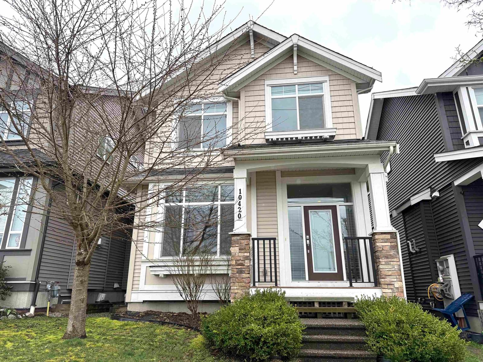 Listing photo 2