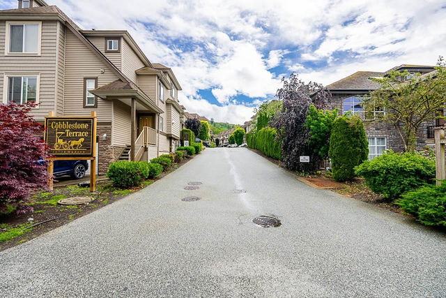 12 - 46778 Hudson Road