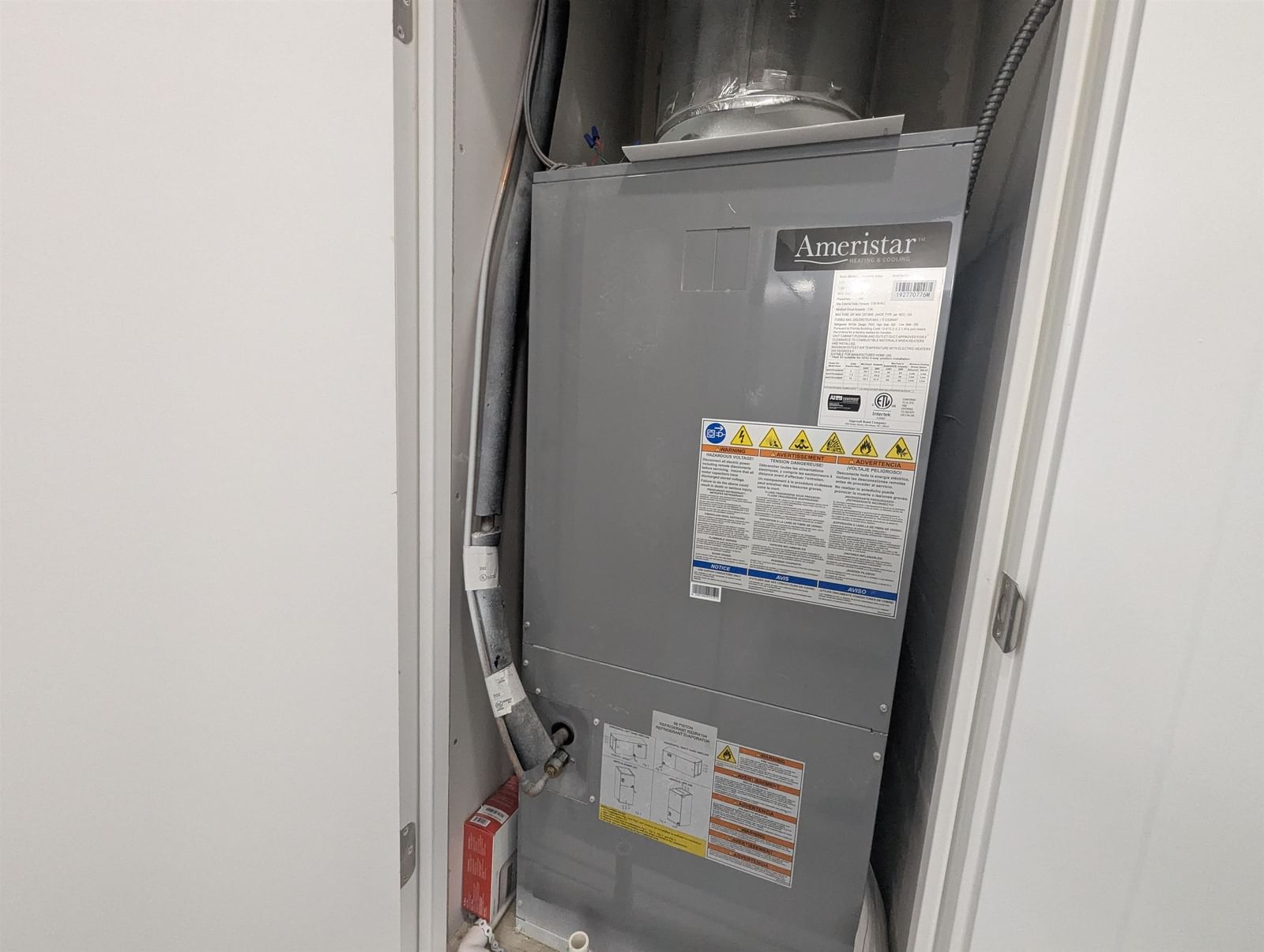Listing Image 12