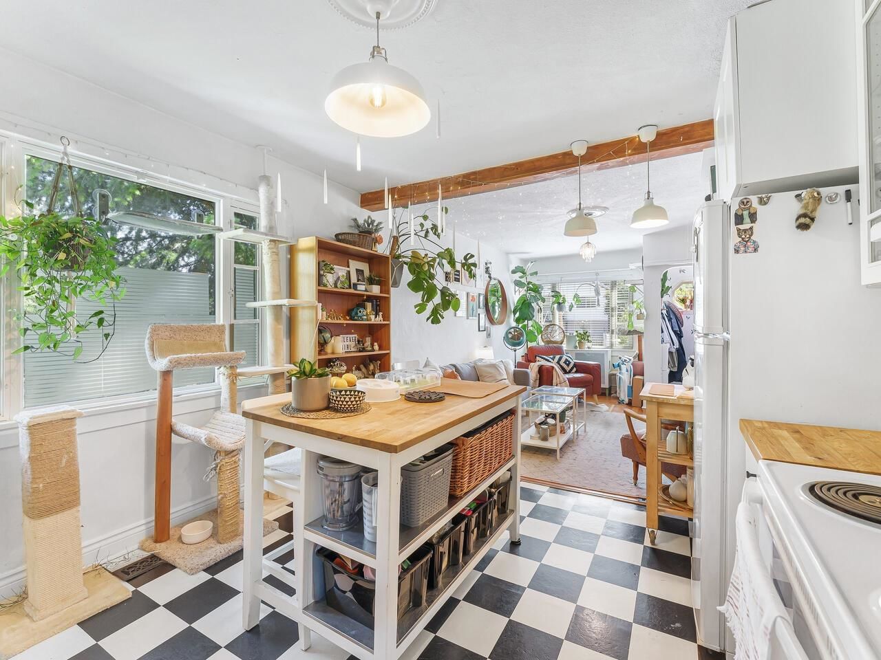 Listing Image 19