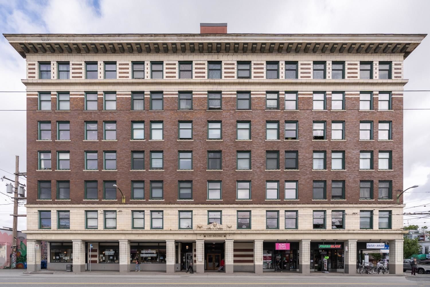 Listing Image 1