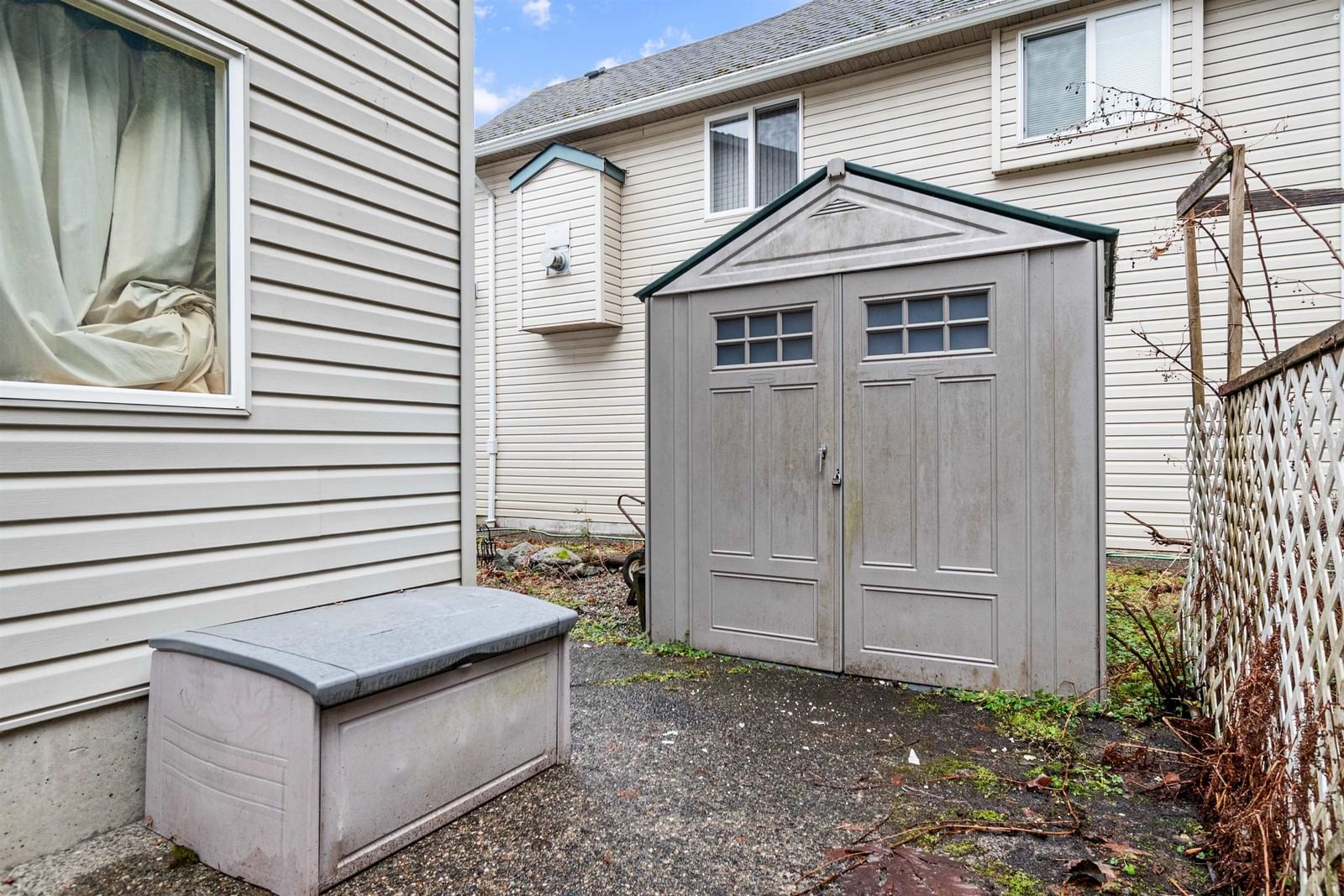Listing Image 10