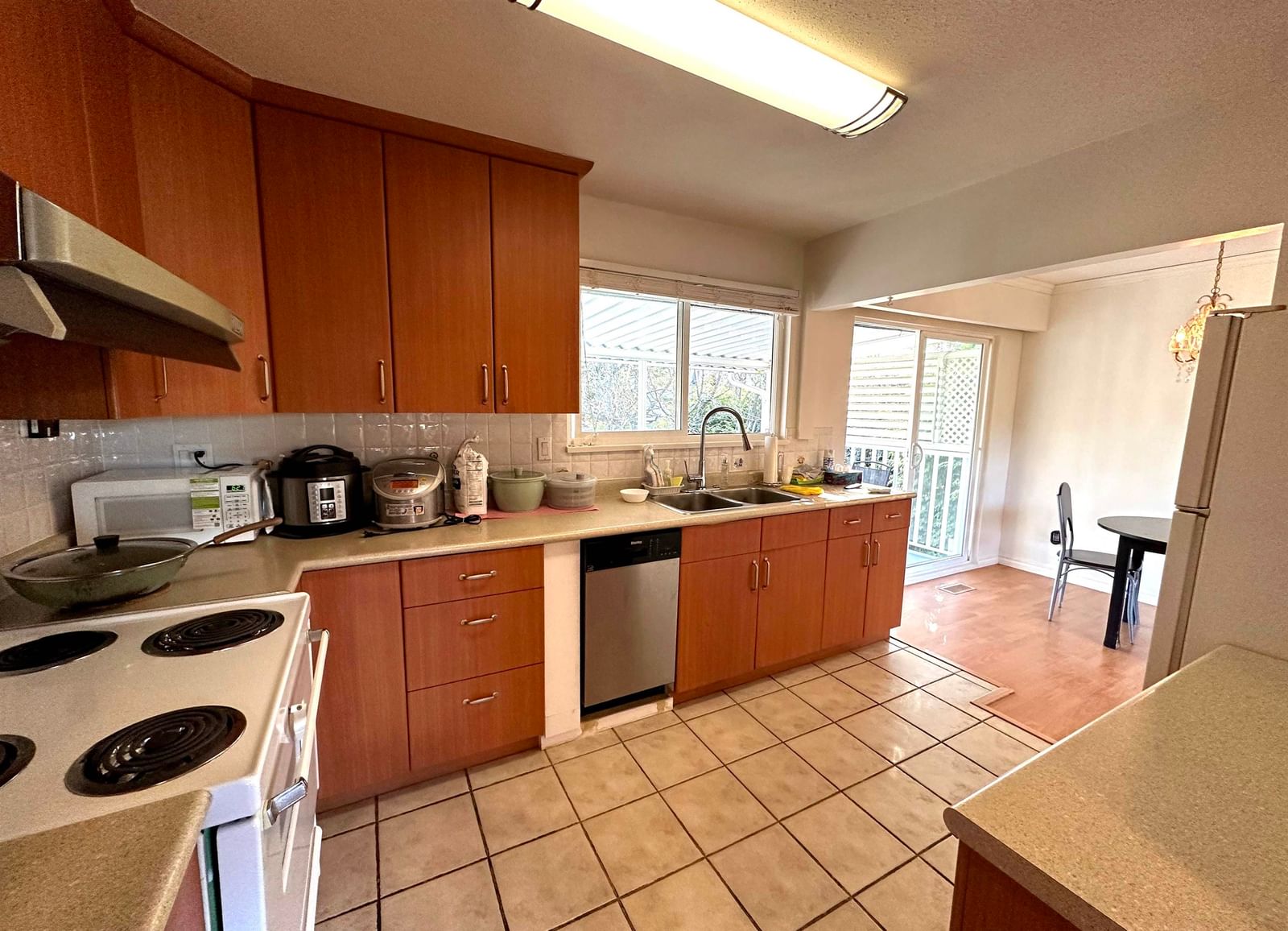 Listing Image 14