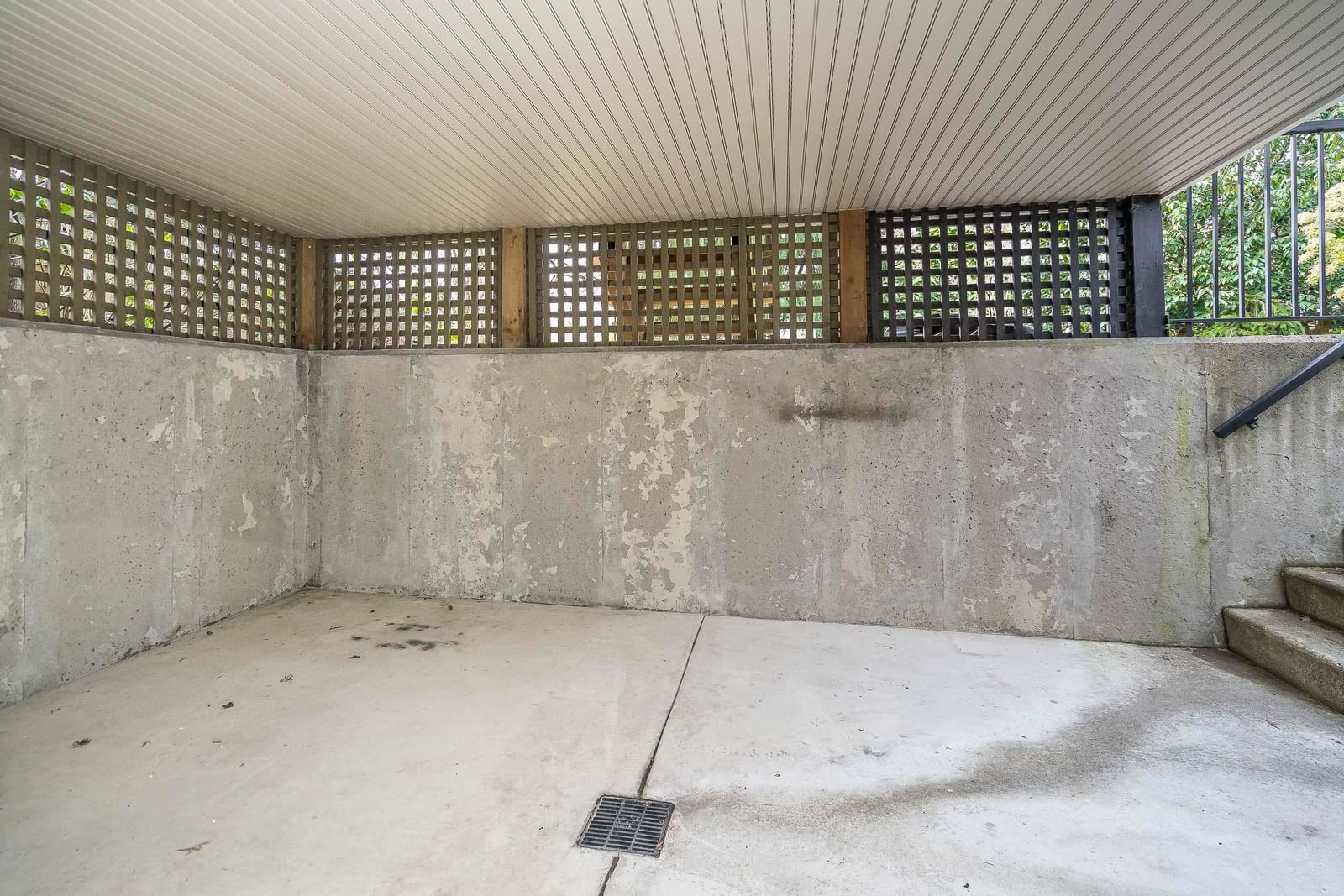 Listing Image 38