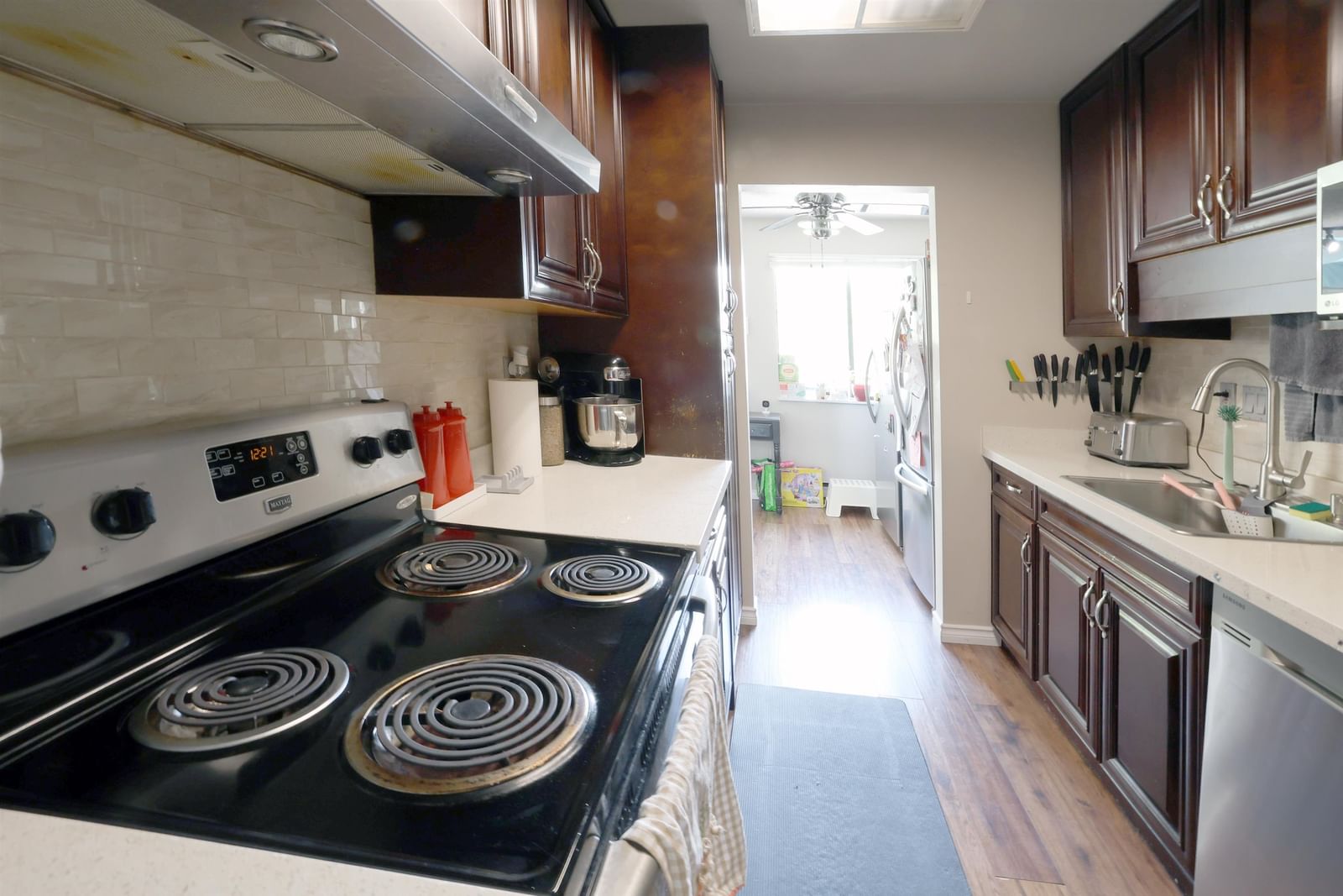 Listing Image 13