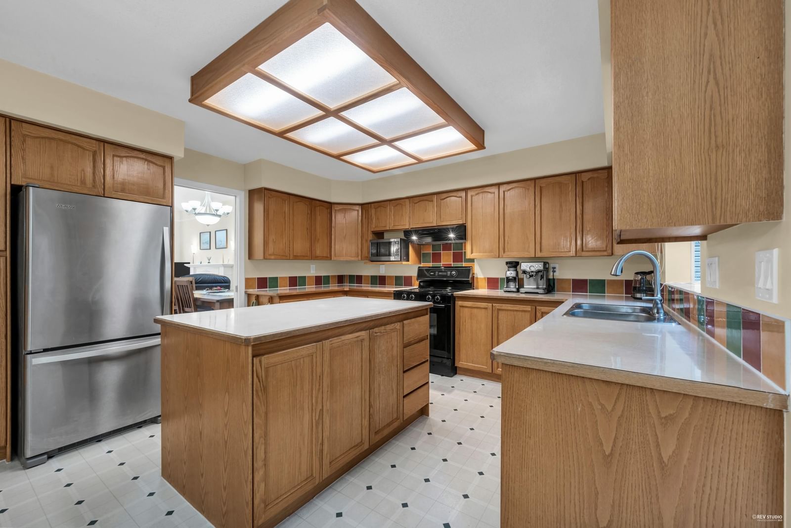 Listing Image 12
