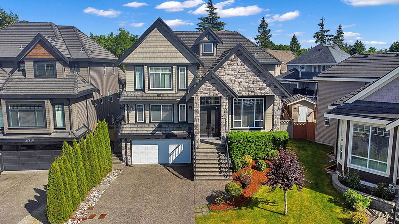 18310 Claytonwood Crescent, Surrey, British Columbia