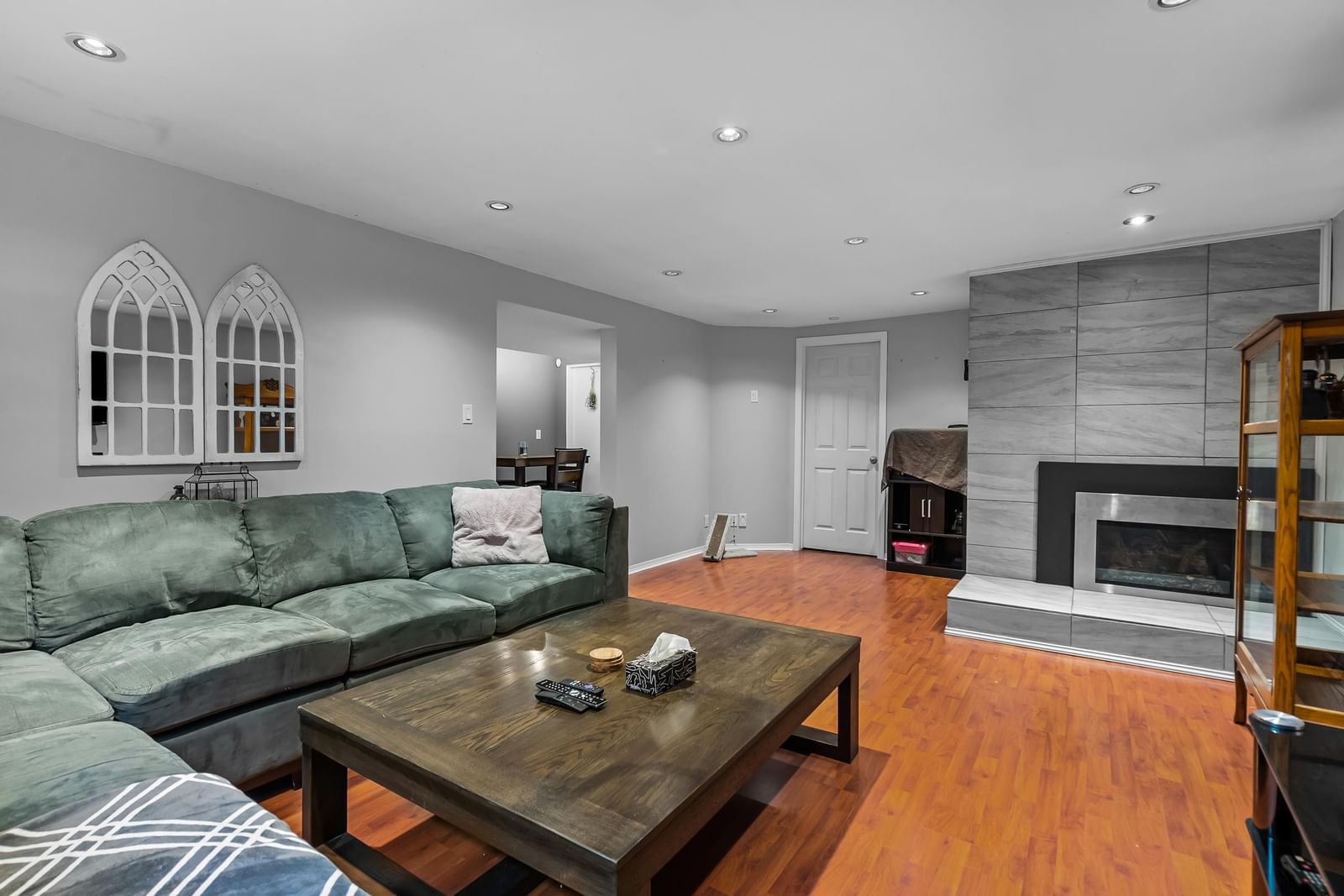 Listing Image 20