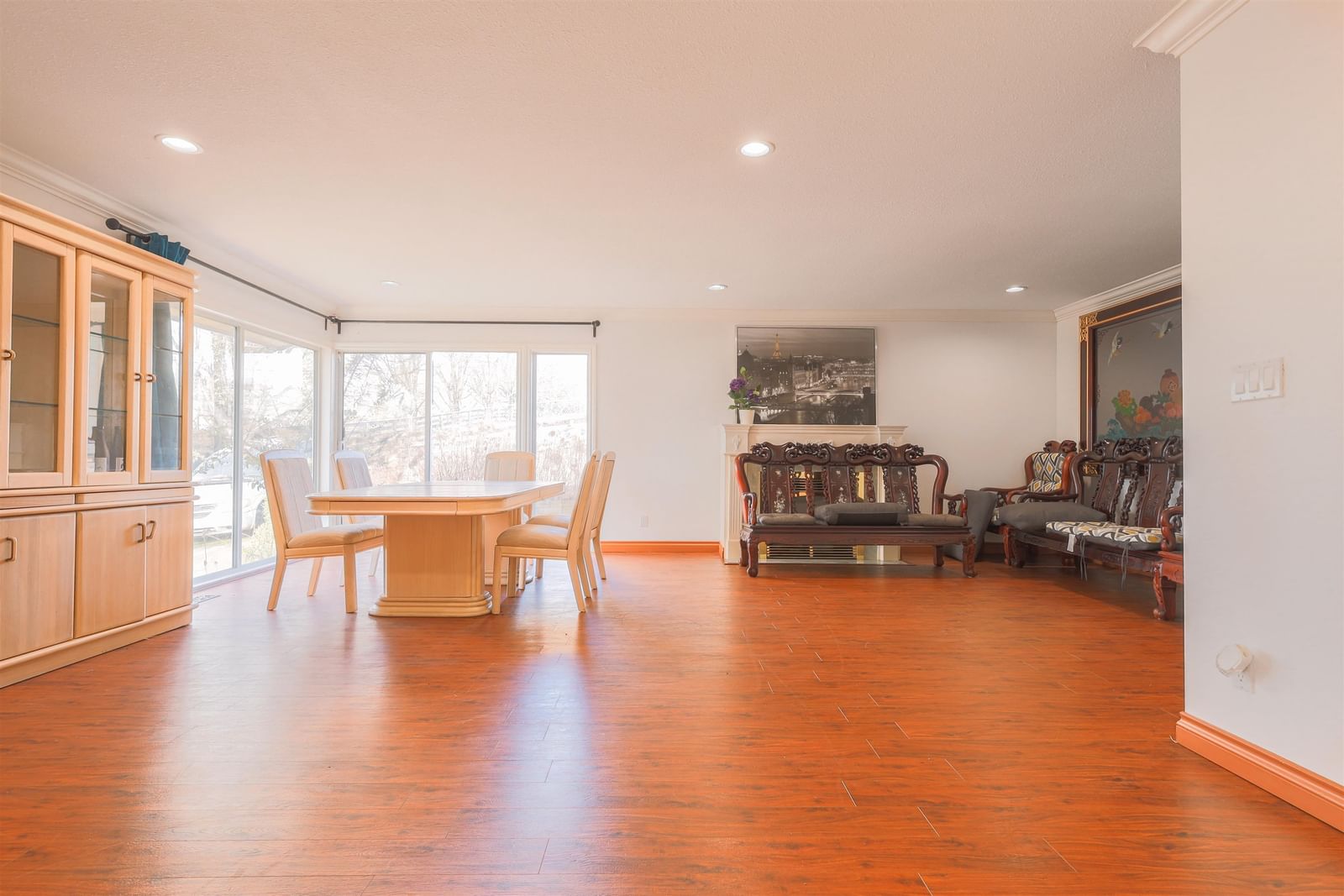 Listing Image 20