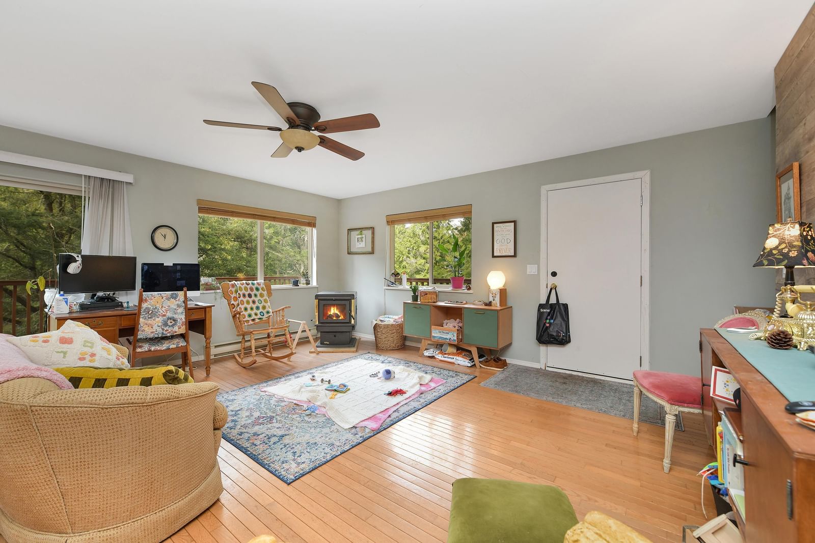 Listing Image 20