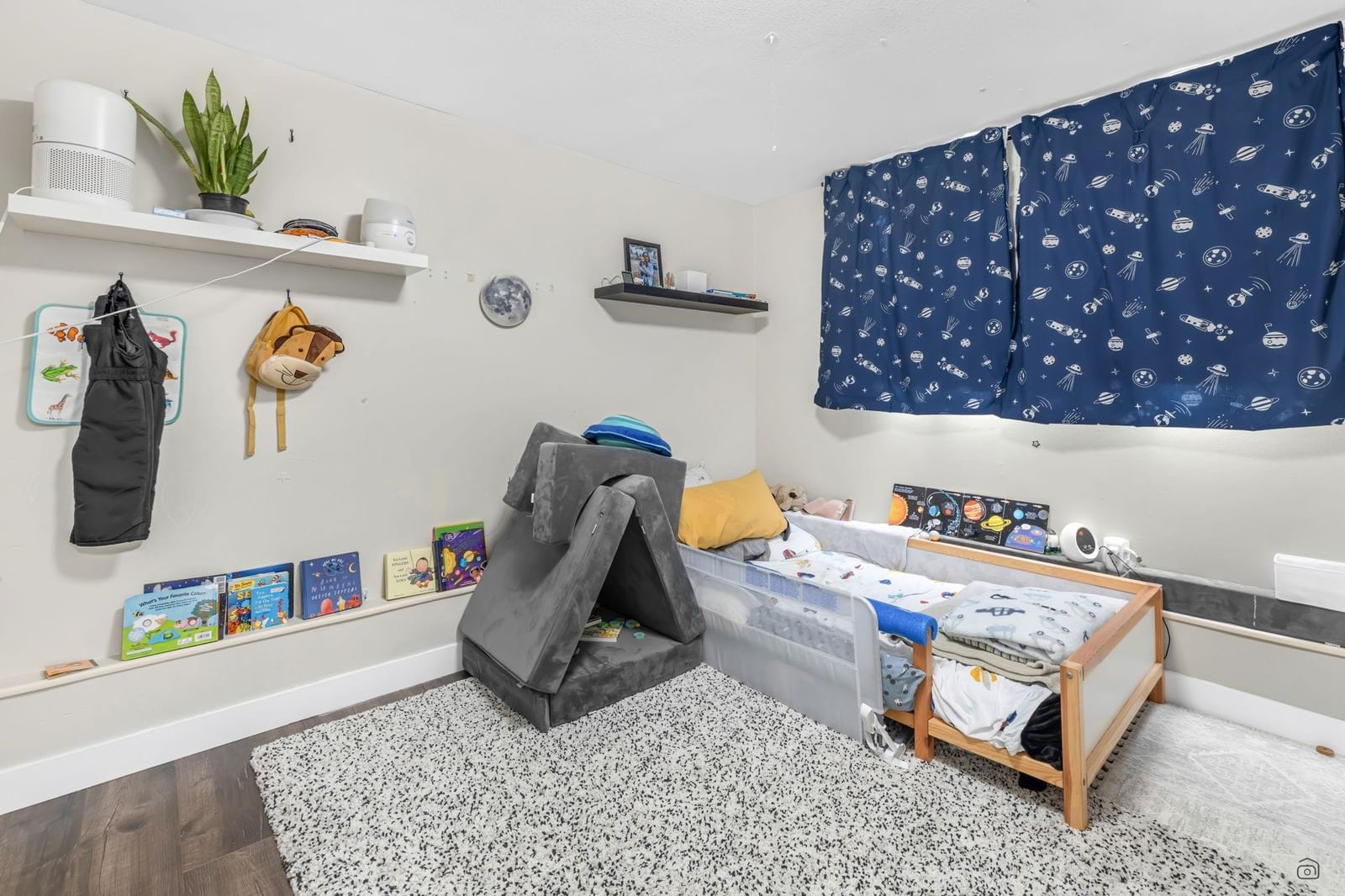 Listing Image 18