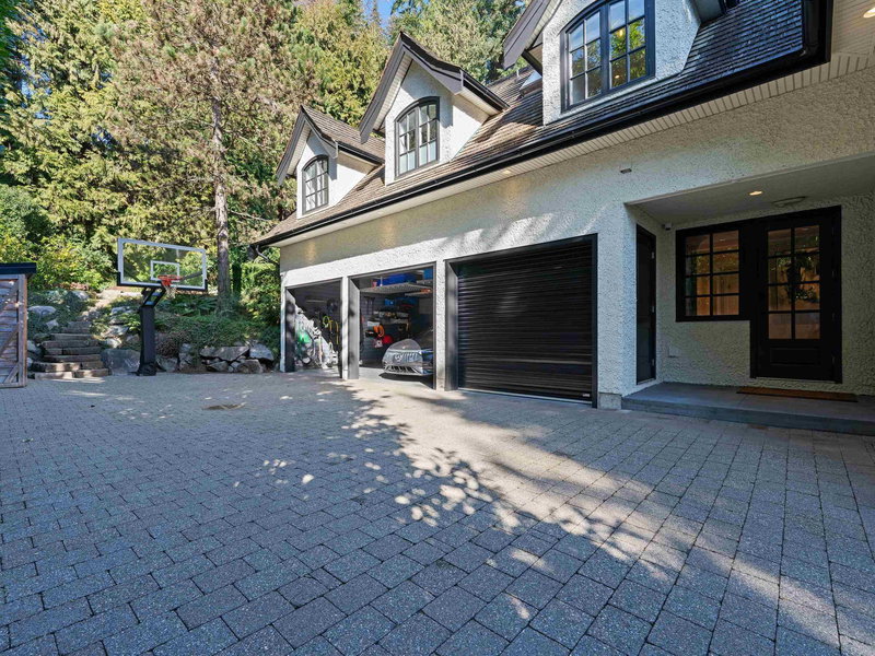 2985 Altamont Crescent, West Vancouver, V7V 3C2 | Image 3