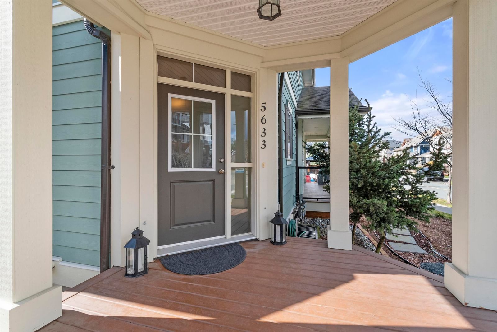 Listing Image 3