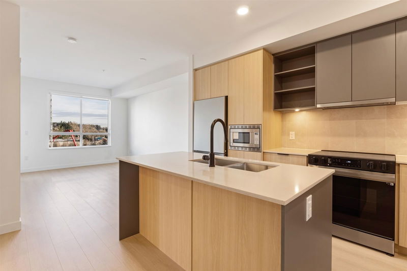 13439 94a Avenue #412, Surrey, British Columbia
