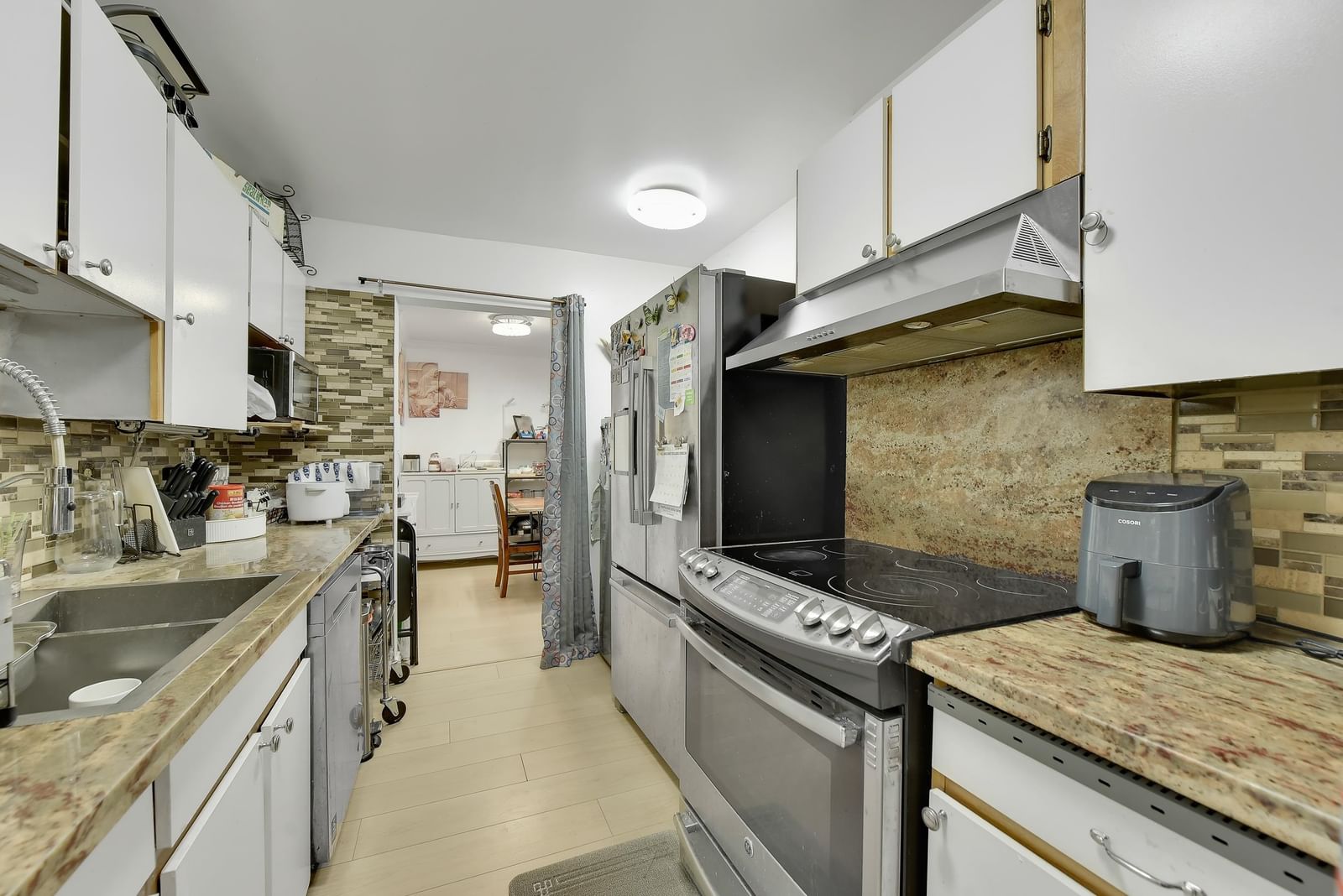 Listing Image 14