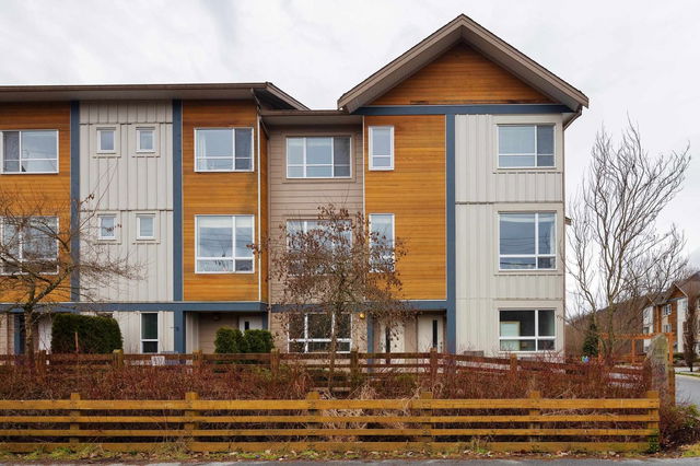 2 - 1188 Wilson Crescent