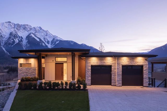 7679 Cerulean Drive