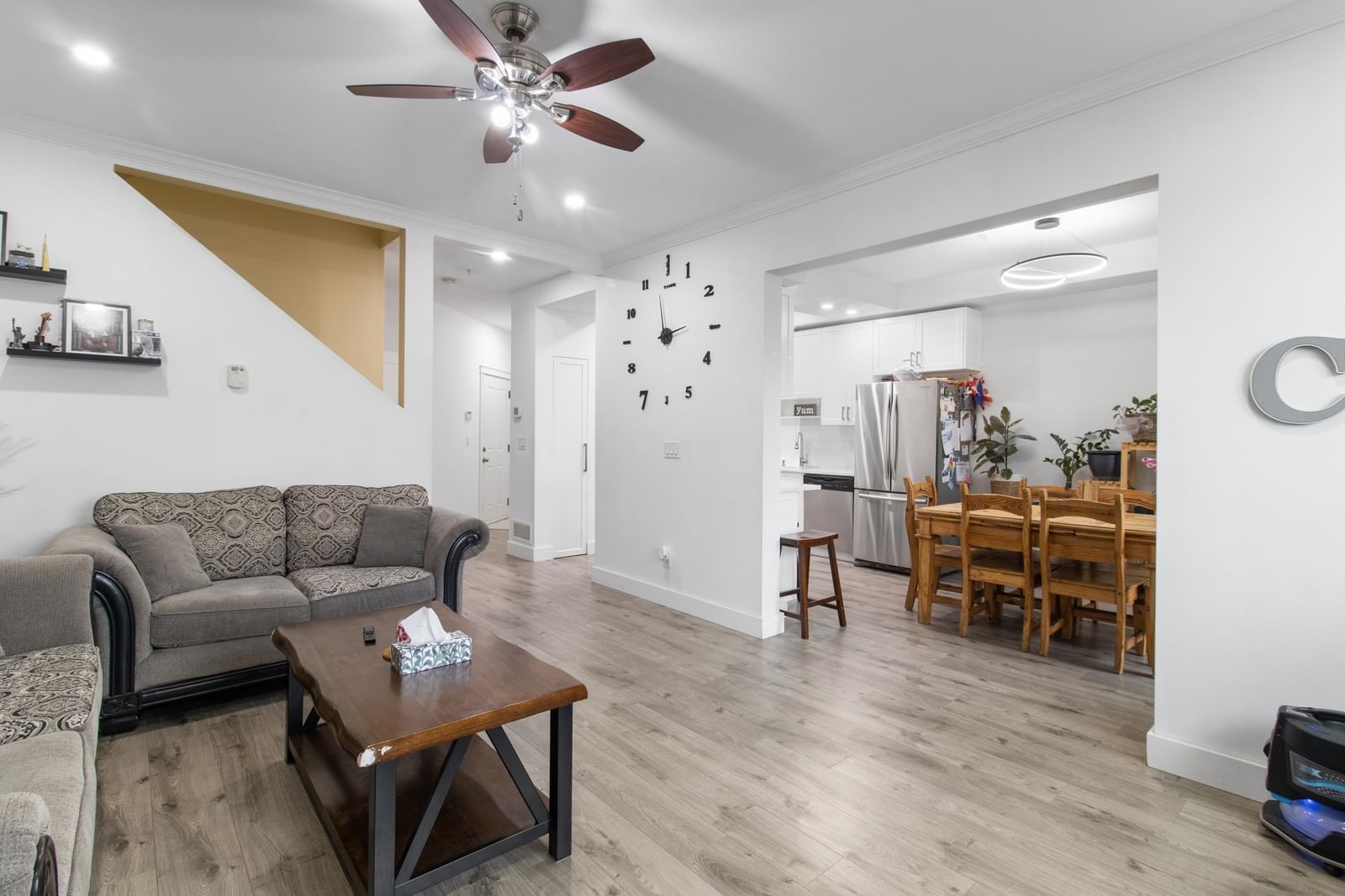 Listing Image 15