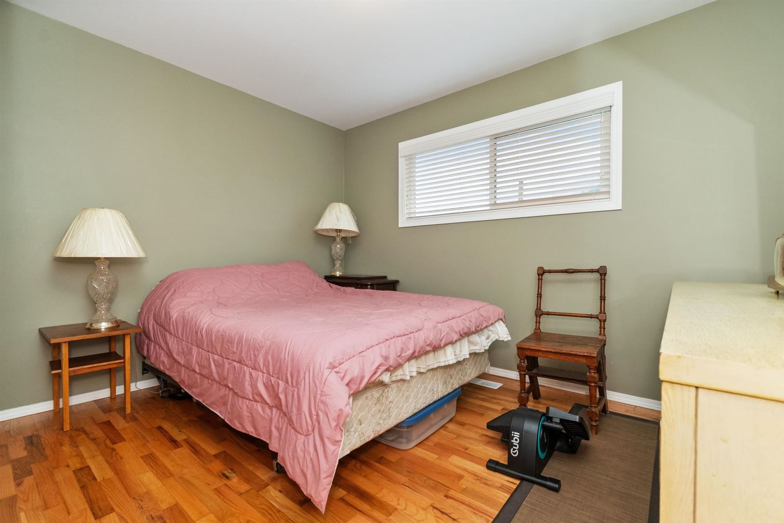 Listing Image 13