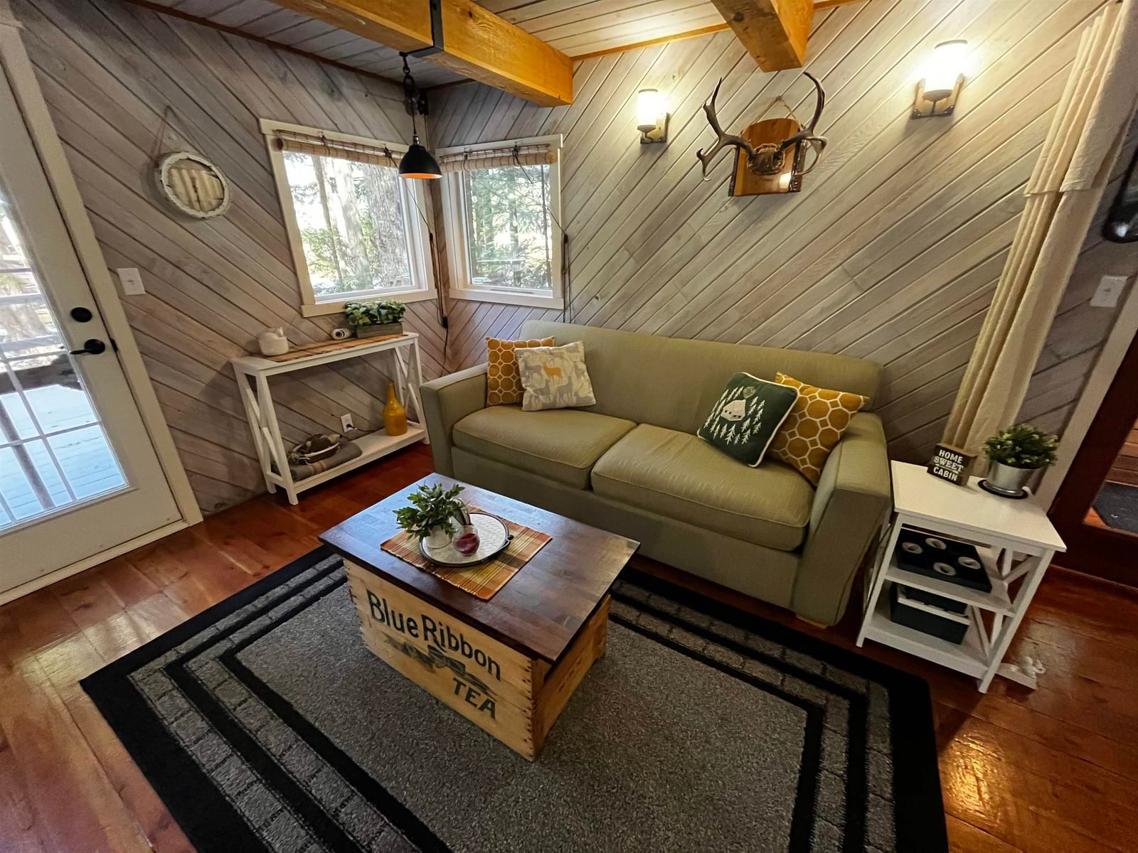 Listing Image 11