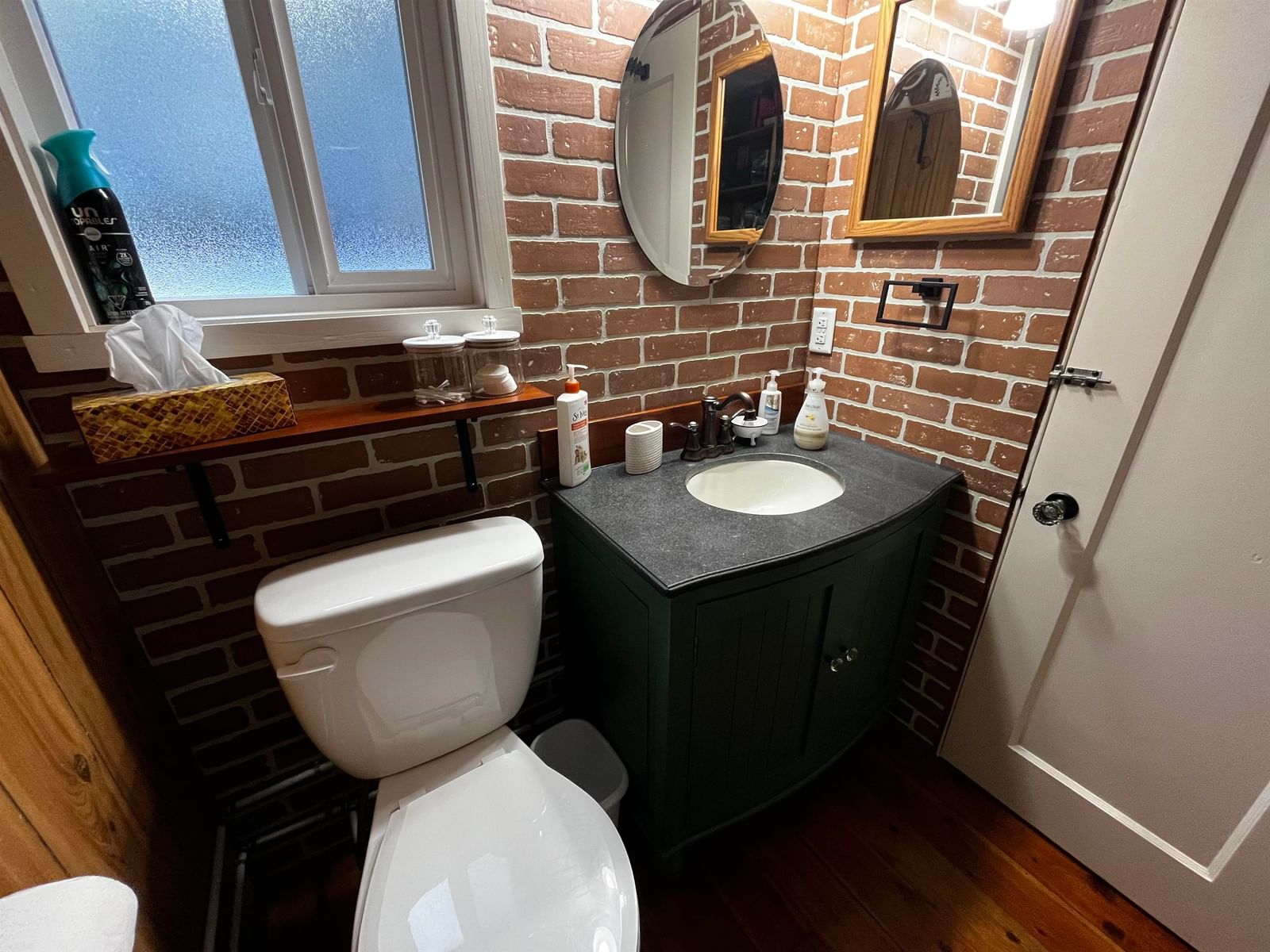 Listing Image 22