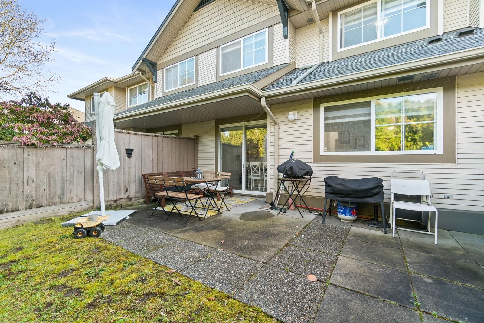 Listing Image 32