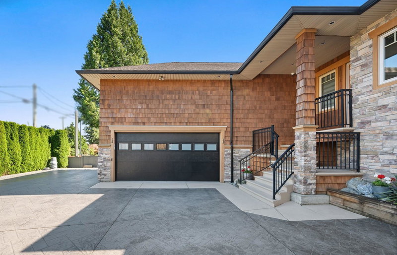1247 Stayte Road, White Rock, V4B 4Z1 | Image 2