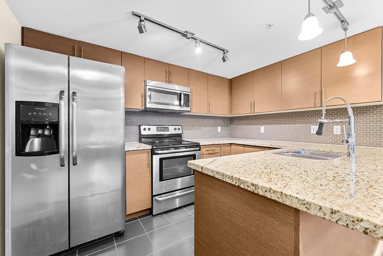 Listing Image 9