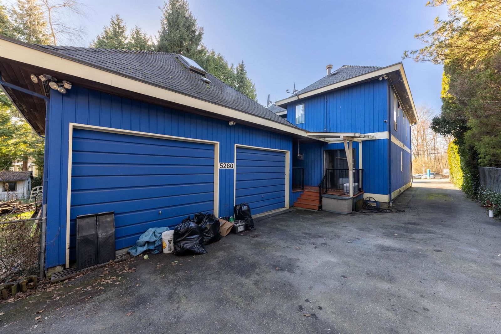 Listing Image 16