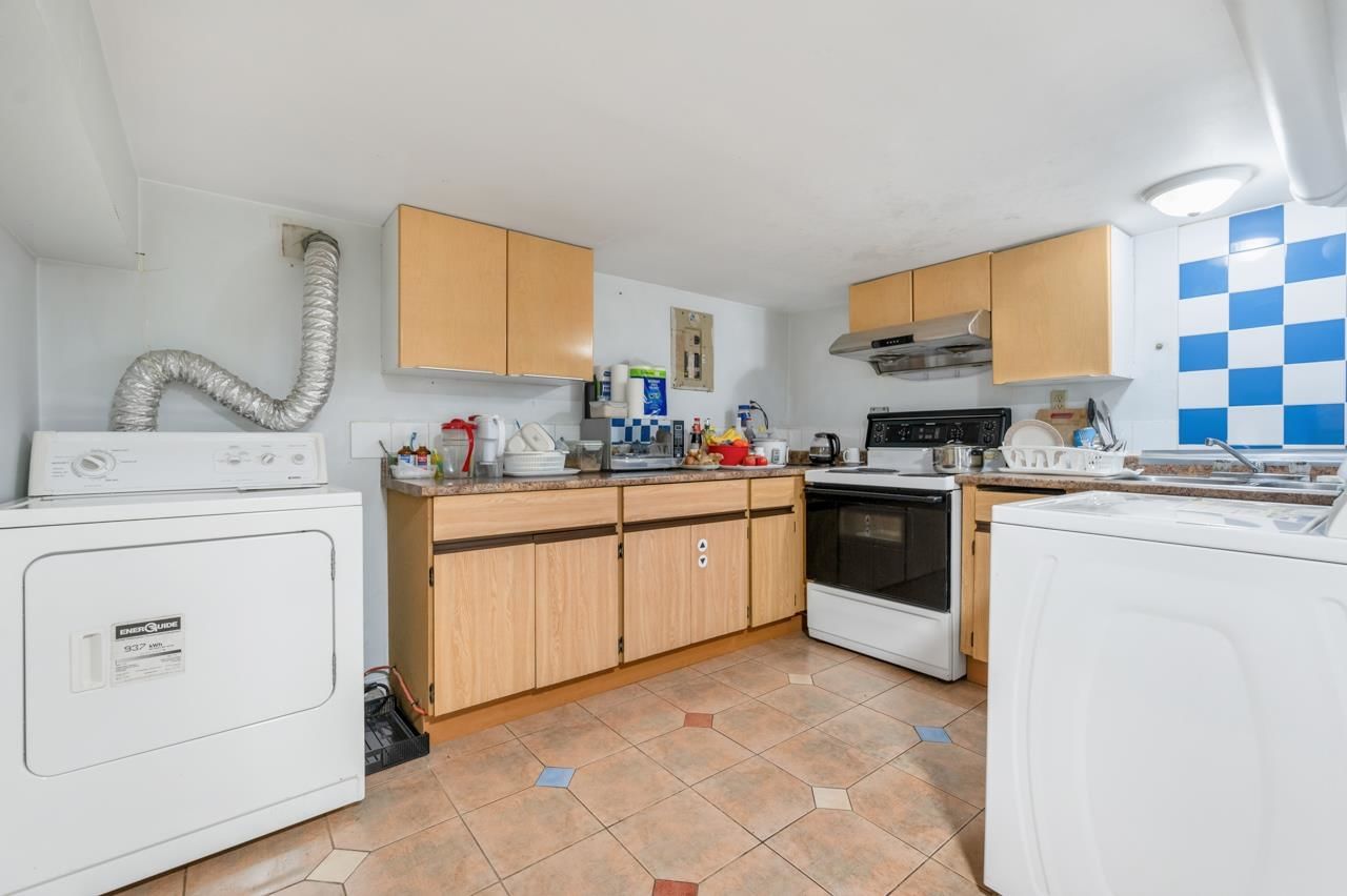 Listing Image 22