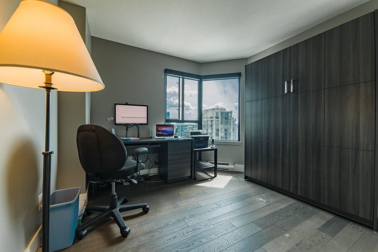 Listing Image 9