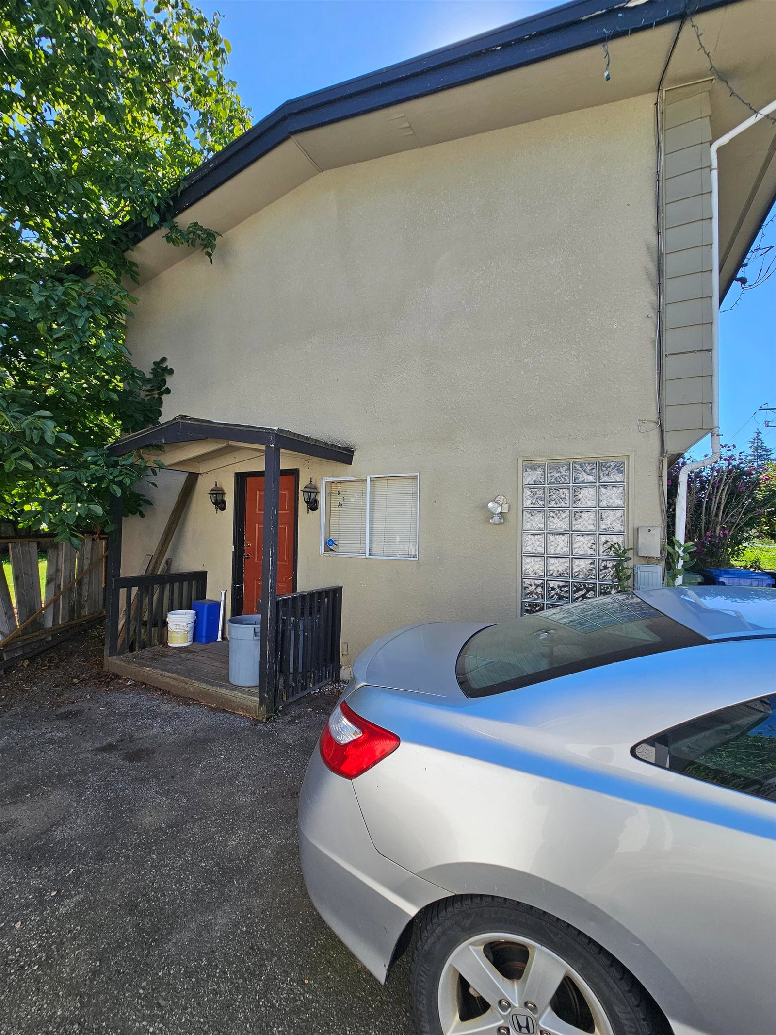 Listing Image 17