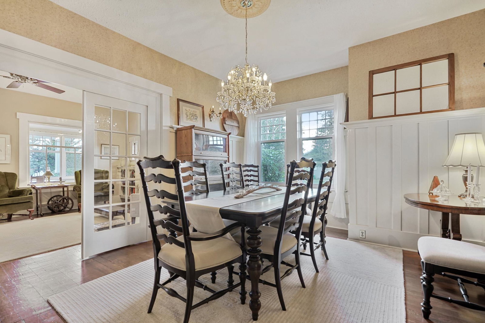Listing Image 10