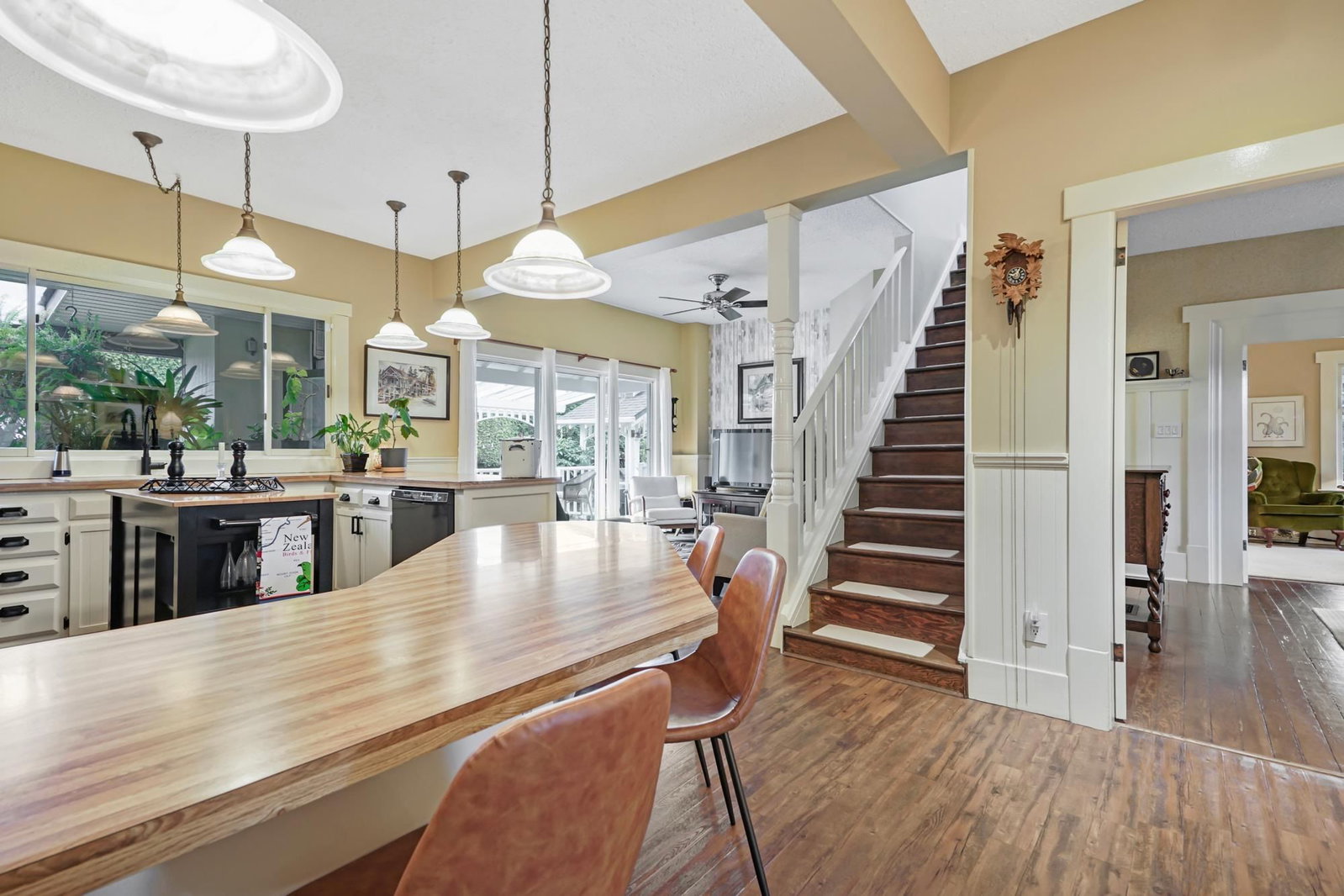 Listing Image 15