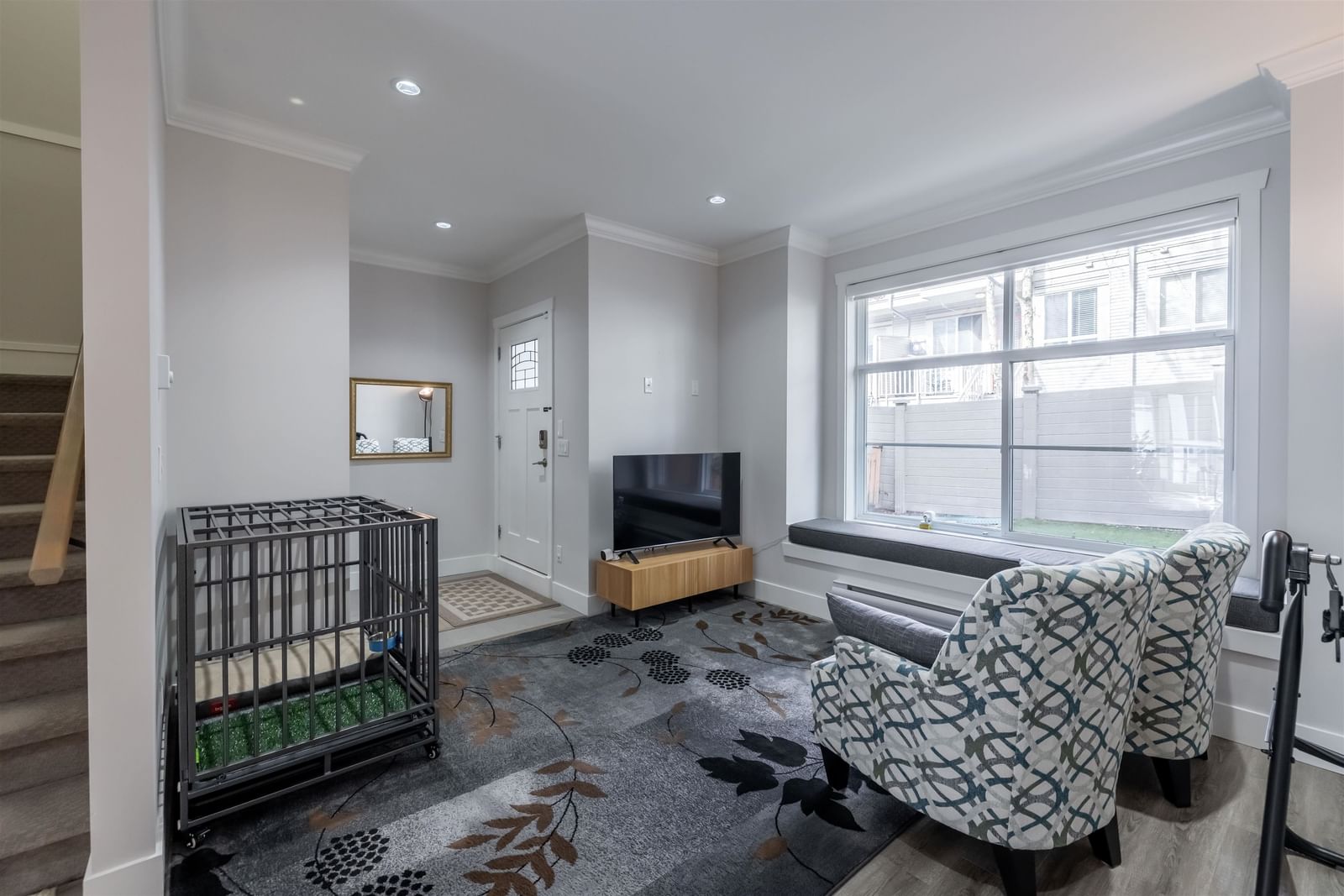 Listing Image 11