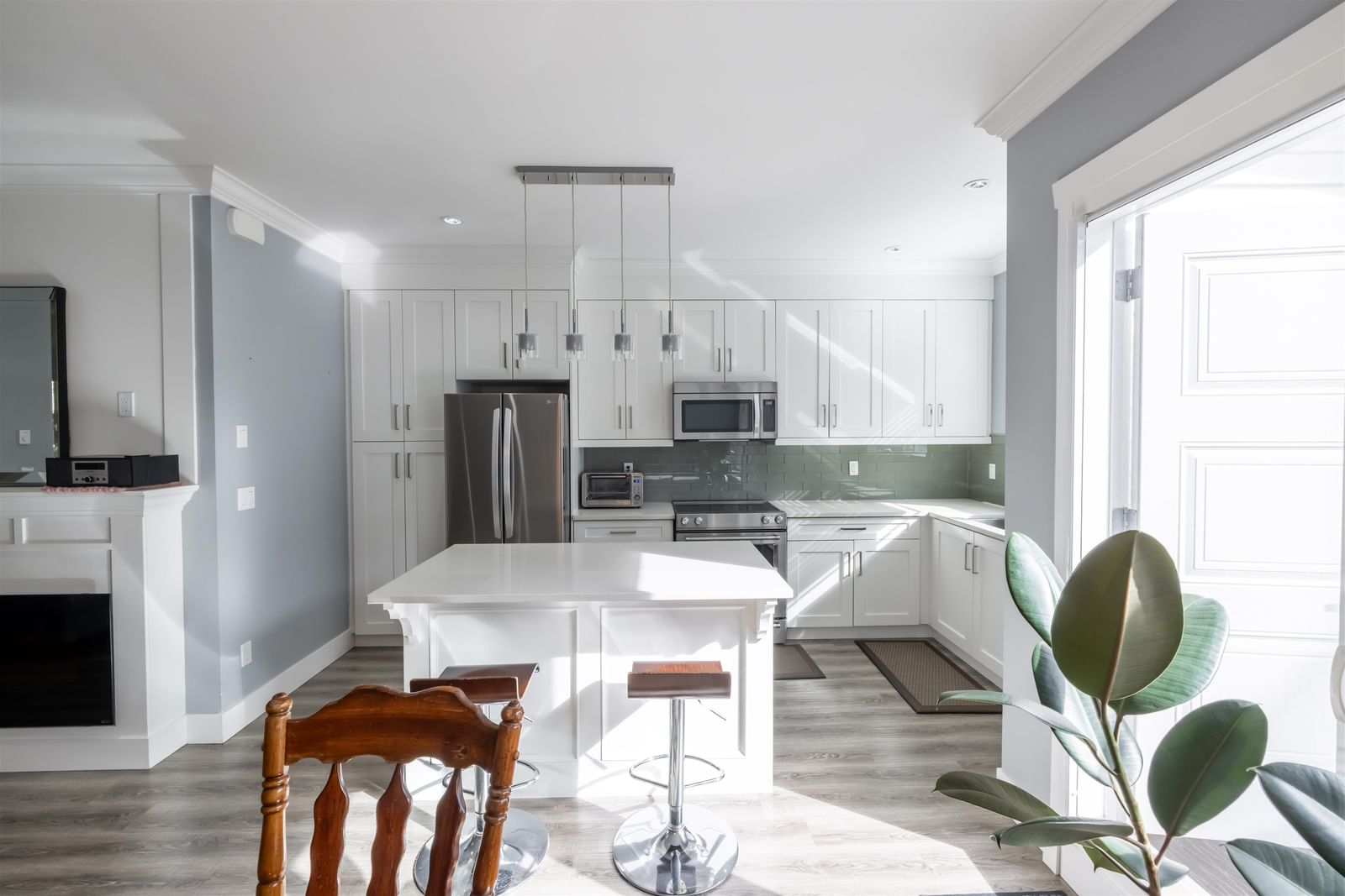 Listing Image 9
