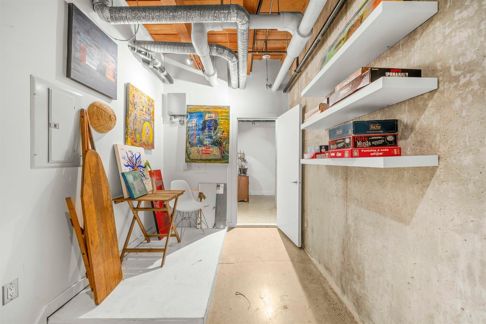 Listing Image 23
