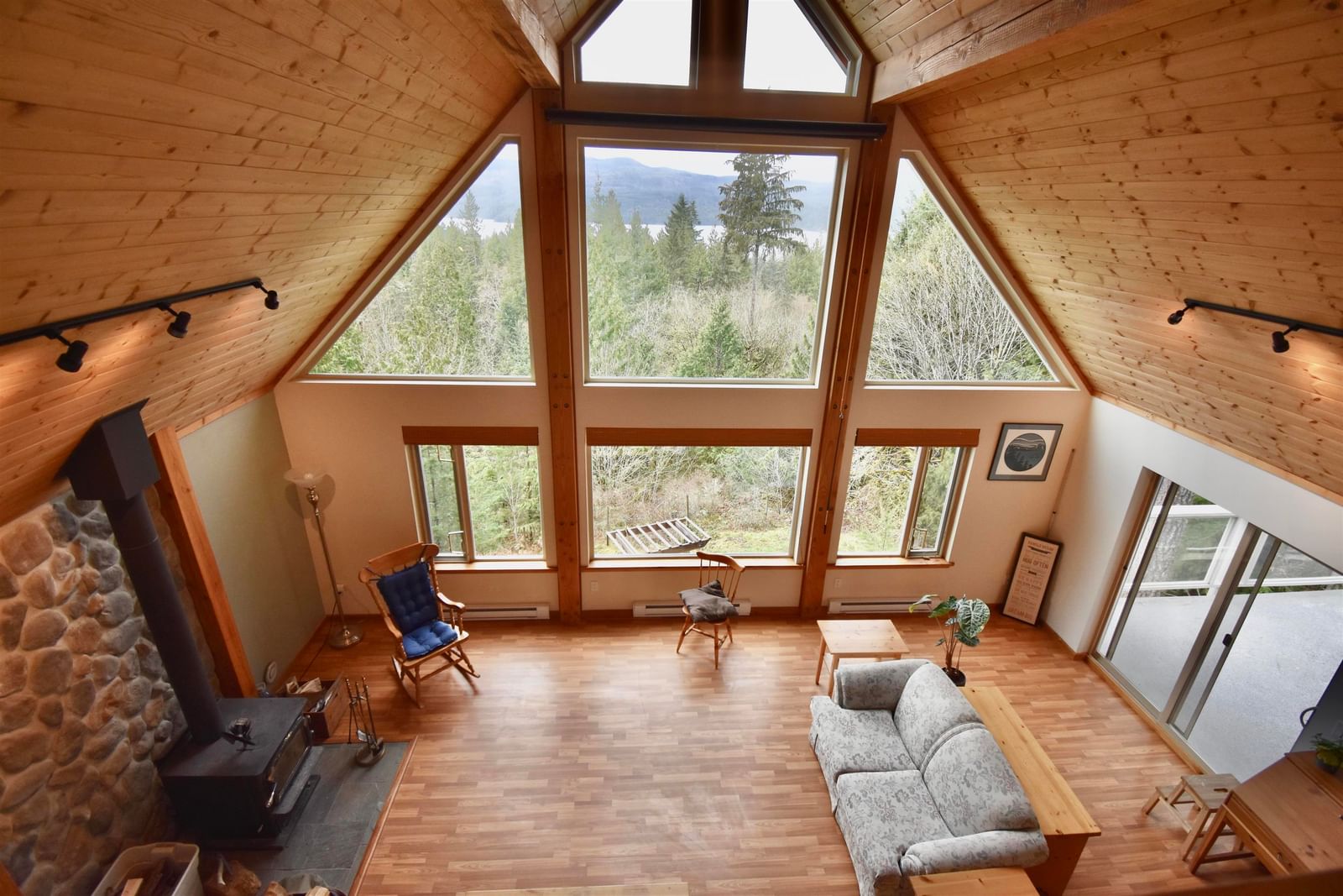 Listing Image 16